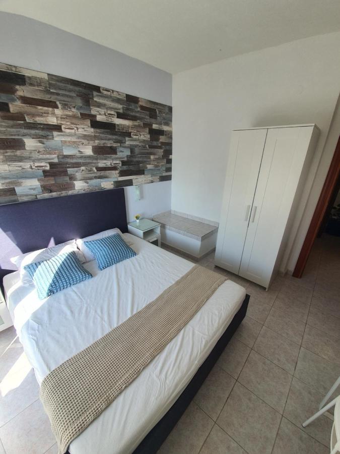 Sunset_Apartments Only 15 Meters From The Sea Néos Marmarás Exterior foto