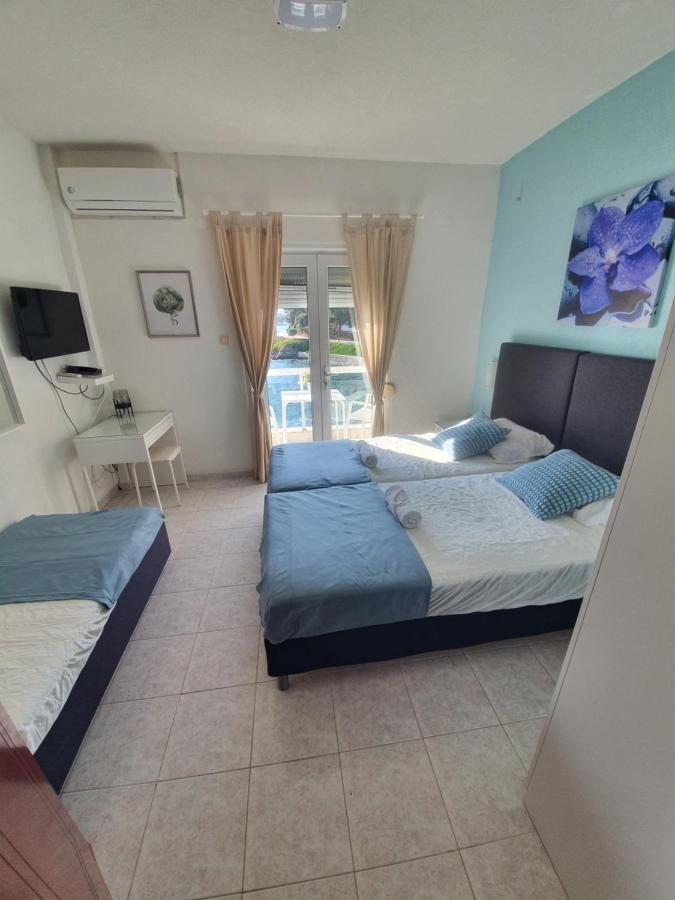 Sunset_Apartments Only 15 Meters From The Sea Néos Marmarás Exterior foto